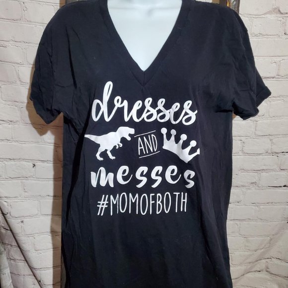 Mom Shirt Dresses and Messes Mom of Boy and Girl XL Mom of Both VNeck‎ - Picture 1 of 4